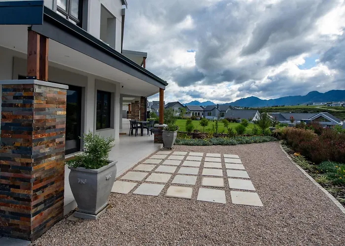 The Peaks - Kingswood Golf Estate