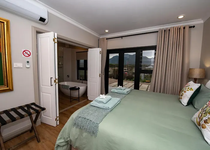 The Peaks - Kingswood Golf Estate