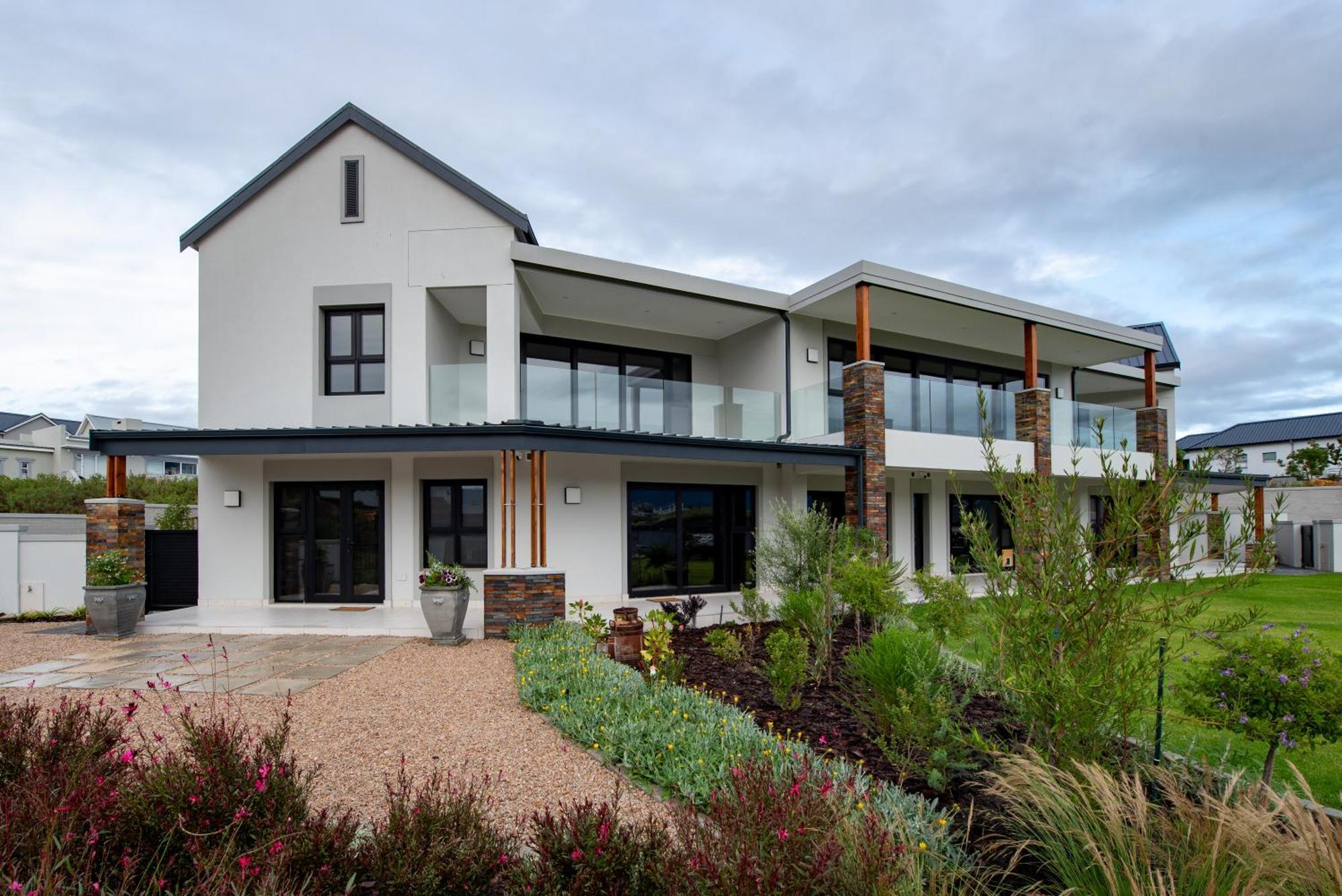 The Peaks - Kingswood Golf Estate Apartment *