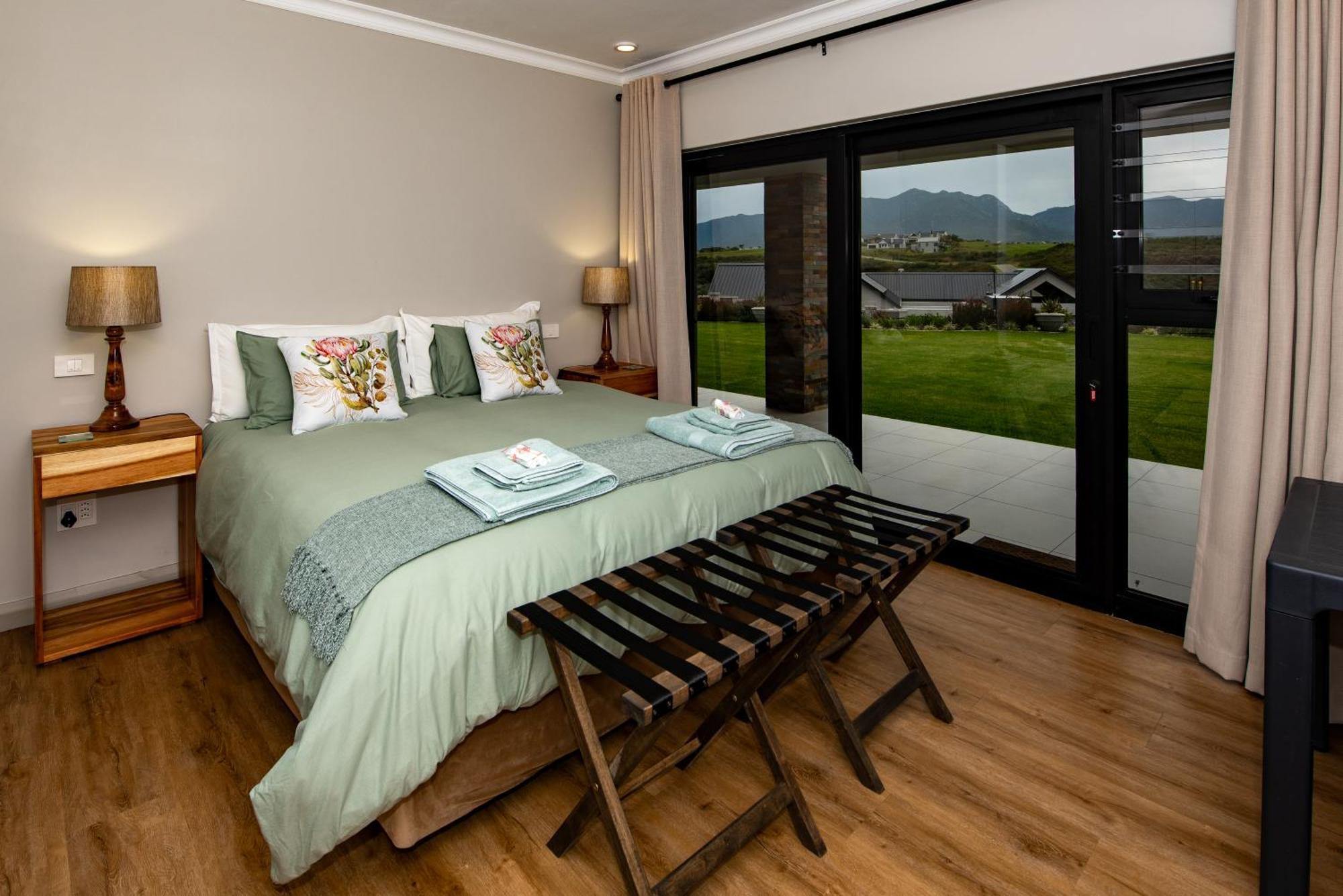 The Peaks - Kingswood Golf Estate